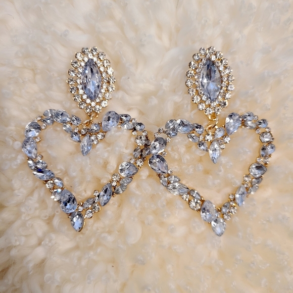 Heavy headed earrings - Picture 3 of 3